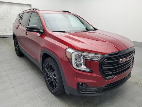Used 2023 GMC Terrain SLT w/ Elevation Edition FWD image 13