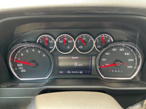 Used 2020 Chevrolet Silverado 1500 LT AWD/4WD image 4