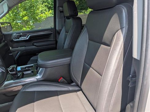 Used 2023 Chevrolet Silverado 1500 LTZ AWD/4WD image 29