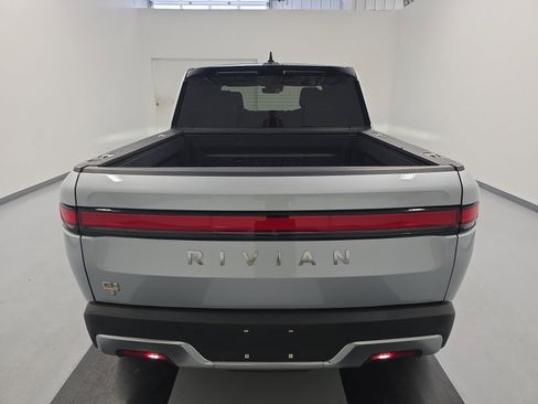 Used 2022 Rivian R1T Adventure AWD/4WD image 4