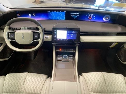 New 2025 Lincoln Nautilus Black Label w/ Jet Appearance Package image 10