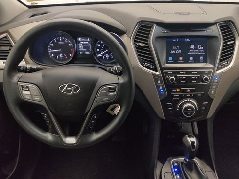 Used 2018 Hyundai Santa Fe SE w/ Cargo Package FWD image 22