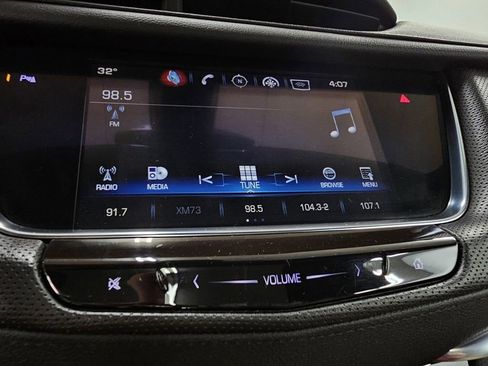 Used 2017 Cadillac XT5 Luxury w/ Driver Awareness Package image 15