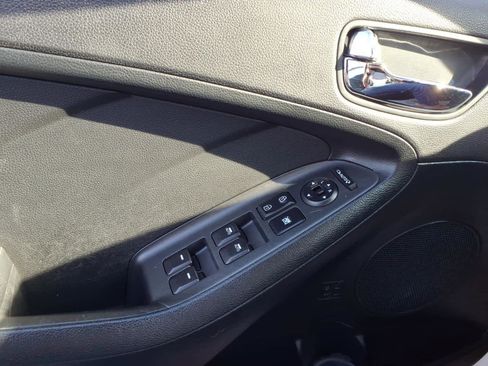 Used 2016 Kia Forte EX w/ EX Premium Package image 16