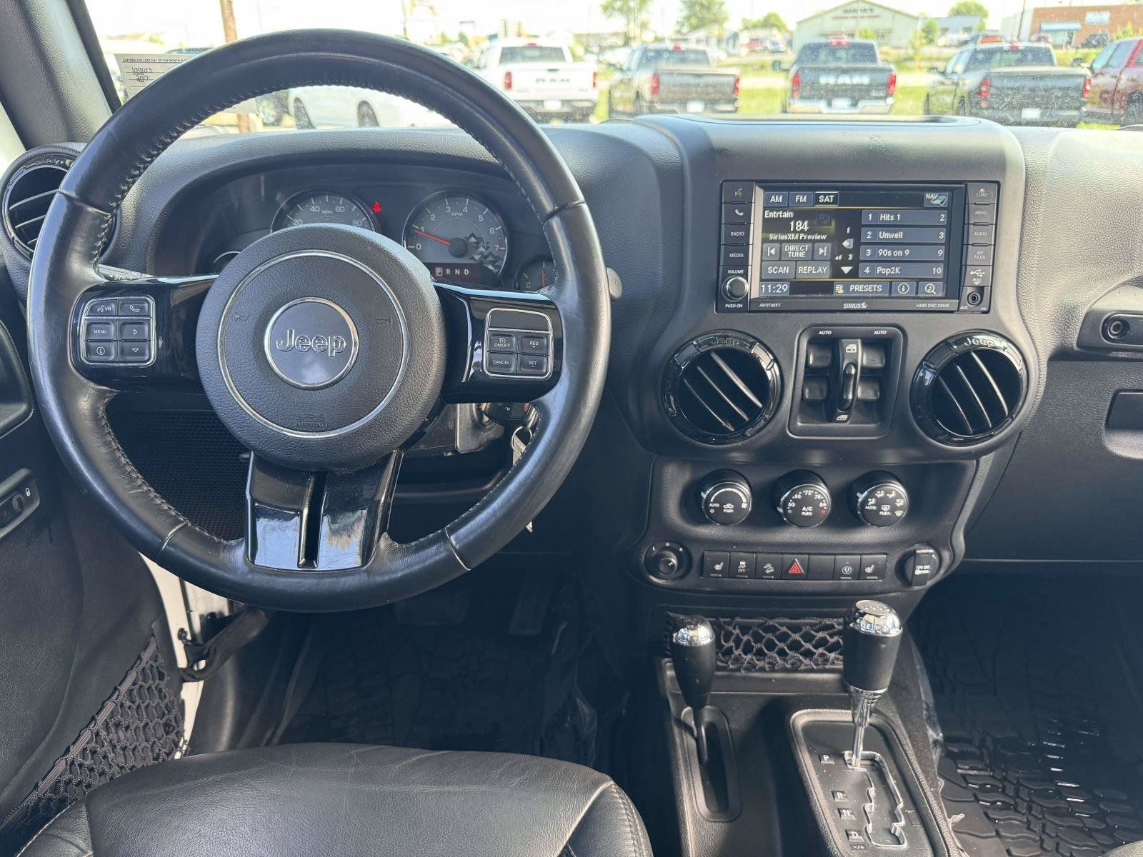 Used 2017 Jeep Wrangler Unlimited Sahara AWD/4WD image 2