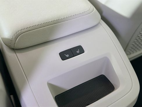 Used 2024 Volvo S60 B5 Core image 27