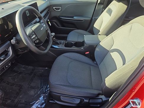Certified 2025 Kia K4 LXS image 26