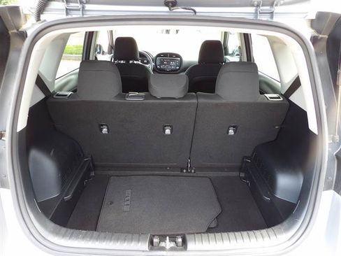 Used 2023 Kia Soul LX FWD image 30