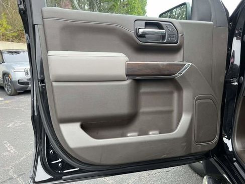 Used 2020 GMC Sierra 1500 SLT w/ SLT Convenience Package image 18