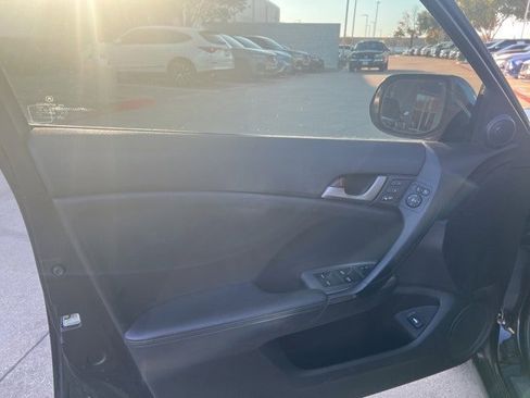 Used 2010 Acura TSX Sedan image 9