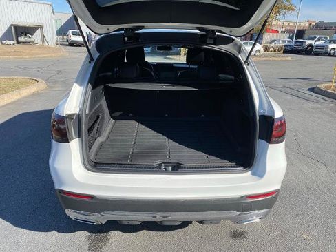 Used 2021 Mercedes-Benz GLC 300 image 9