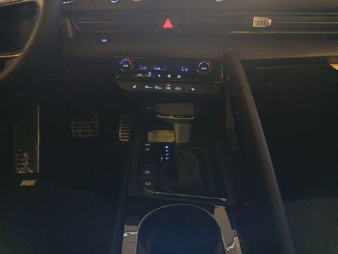 New 2026 Hyundai Elantra SEL Sport Premium FWD image 11