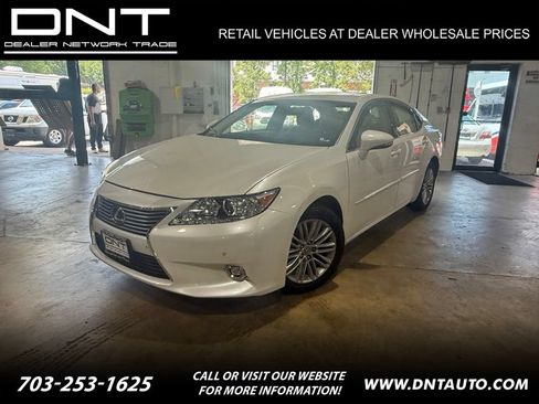 Used 2015 Lexus ES 350 w/ Luxury Package FWD image 1