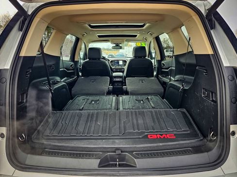 Used 2020 GMC Acadia Denali w/ Trailering Package image 41