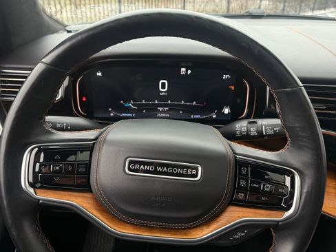 Used 2022 Jeep Grand Wagoneer Series III image 22