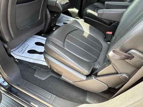 Used 2015 Buick Enclave Premium w/ Trailering Package AWD/4WD image 9