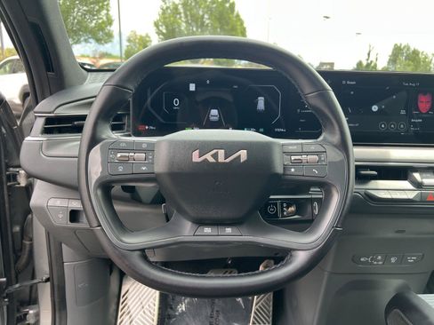 Used 2025 Kia EV9 GT-Line AWD/4WD image 36