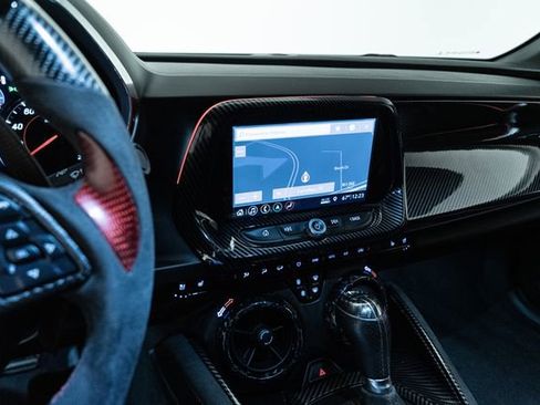 Used 2019 Chevrolet Camaro ZL1 image 24