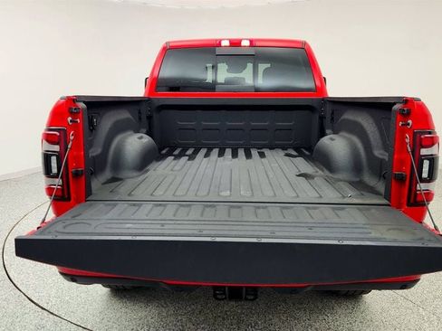 Used 2024 RAM 2500 Big Horn w/ Night Edition image 21