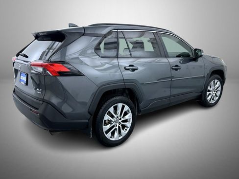 Used 2020 Toyota RAV4 XLE Premium w/ All Weather Liner Package AWD/4WD image 5
