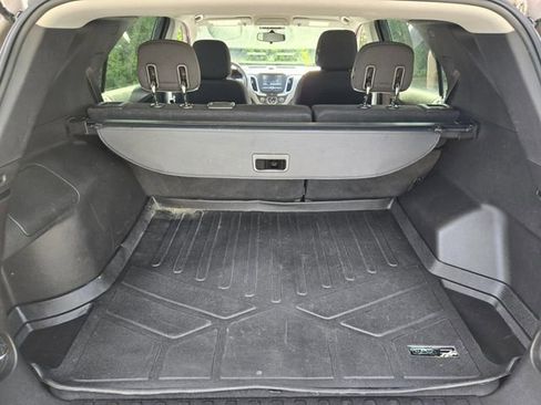 Used 2018 Chevrolet Equinox LS image 15