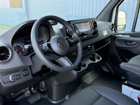 New 2026 Mercedes-Benz Sprinter 2500 image 8