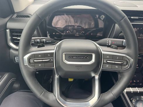 Used 2026 GMC Terrain Denali AWD/4WD image 18