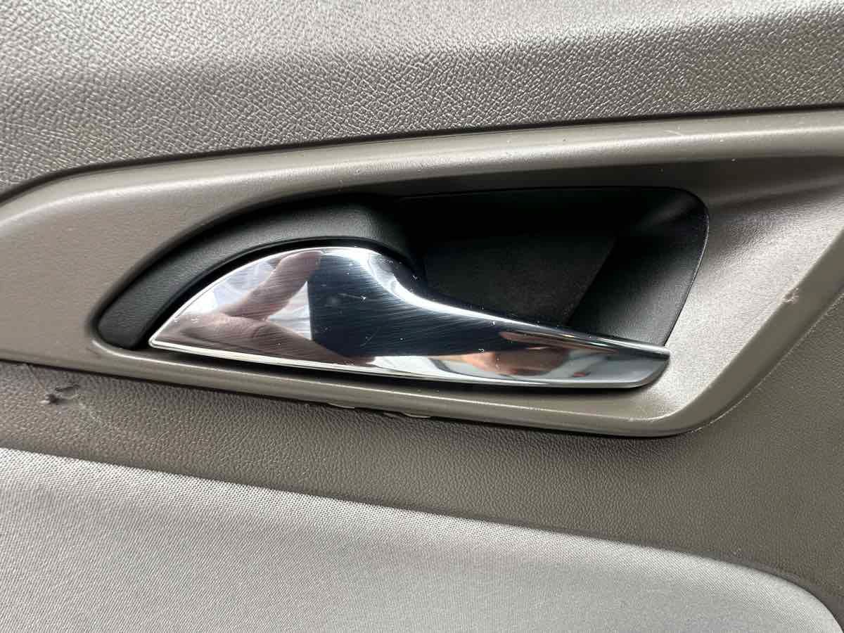 Used 2021 Chevrolet Malibu LS FWD image 37