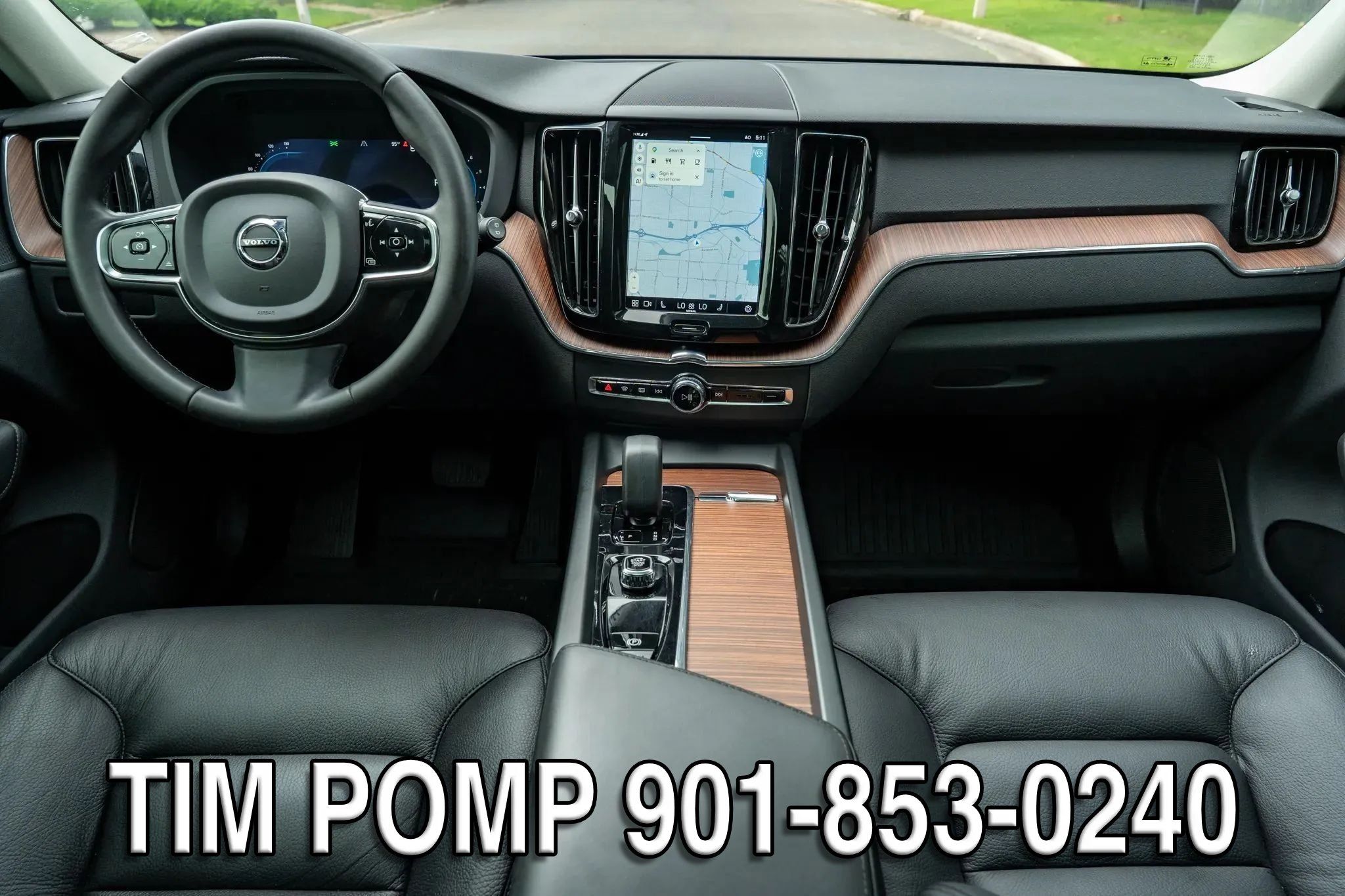 Used 2024 Volvo XC60 B5 Plus AWD/4WD image 18