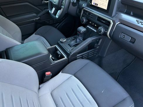Used 2024 Toyota Tacoma TRD Sport RWD image 17