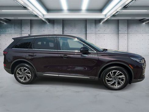 Used 2023 Lincoln Corsair AWD w/ Equipment Group 101A image 3