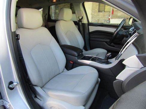 Used 2014 Cadillac SRX Performance image 12