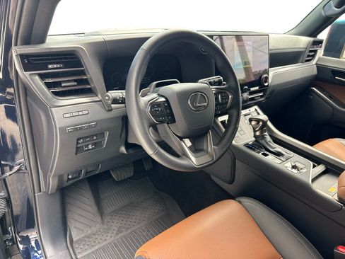 Certified 2026 Lexus GX 550 w/ Cold Area Package AWD/4WD image 23