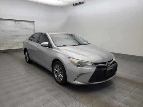 Used 2017 Toyota Camry SE image 13