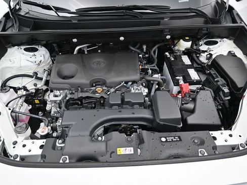 Used 2025 Toyota RAV4 LE image 16