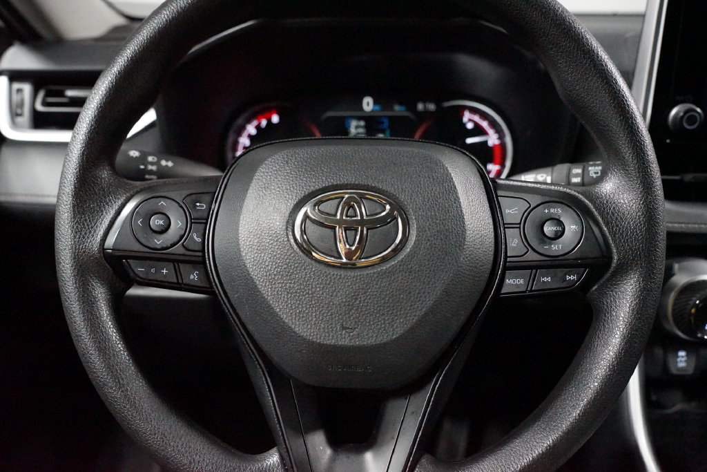 Certified 2025 Toyota RAV4 XLE FWD image 12