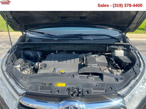 Used 2014 Toyota Highlander XLE AWD/4WD image 23