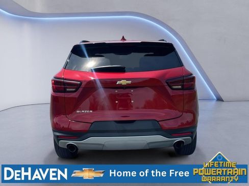 Used 2023 Chevrolet Blazer LT FWD image 5