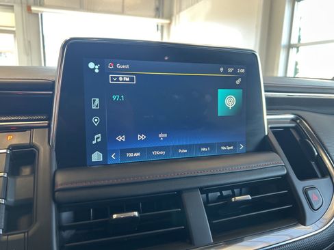 Used 2023 Chevrolet Suburban RST image 28