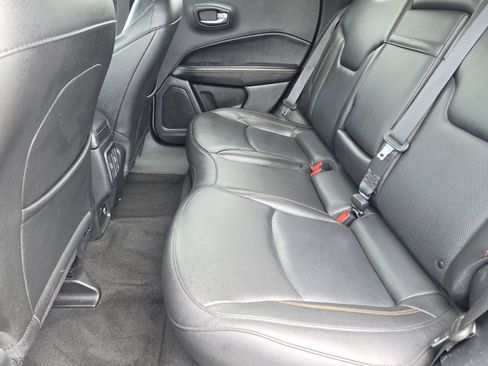 Used 2019 Jeep Compass Limited FWD image 15