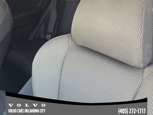 Used 2020 Subaru Crosstrek 2.0i image 14