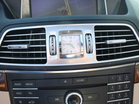 Used 2016 Mercedes-Benz E 400 Cabriolet image 18