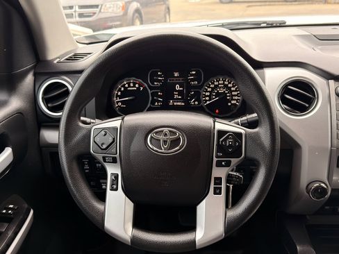 Used 2021 Toyota Tundra SR5 w/ SR5 Upgrade Package AWD/4WD image 13
