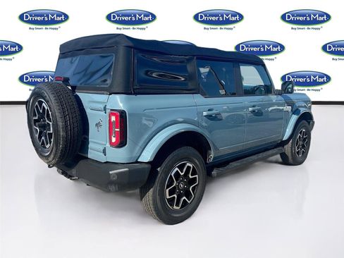 Used 2021 Ford Bronco Outer Banks image 8
