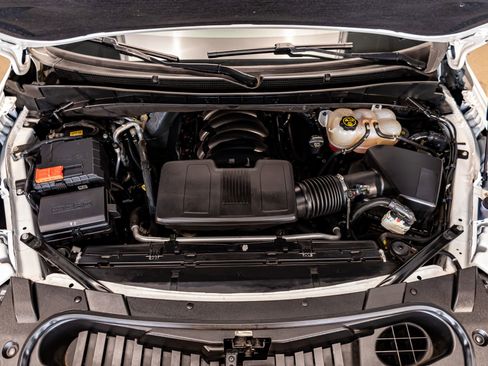 Used 2023 GMC Yukon Denali image 32