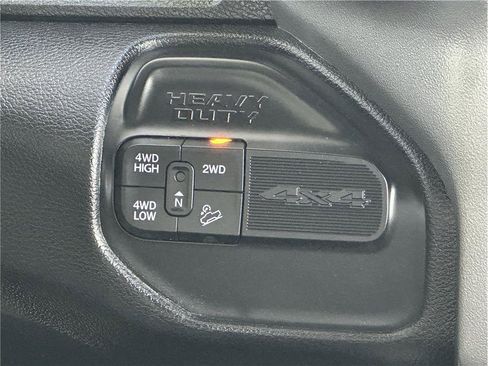 Used 2024 RAM 2500 Big Horn w/ Off Road Package AWD/4WD image 28