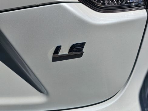 Used 2023 Toyota Corolla LE FWD image 29