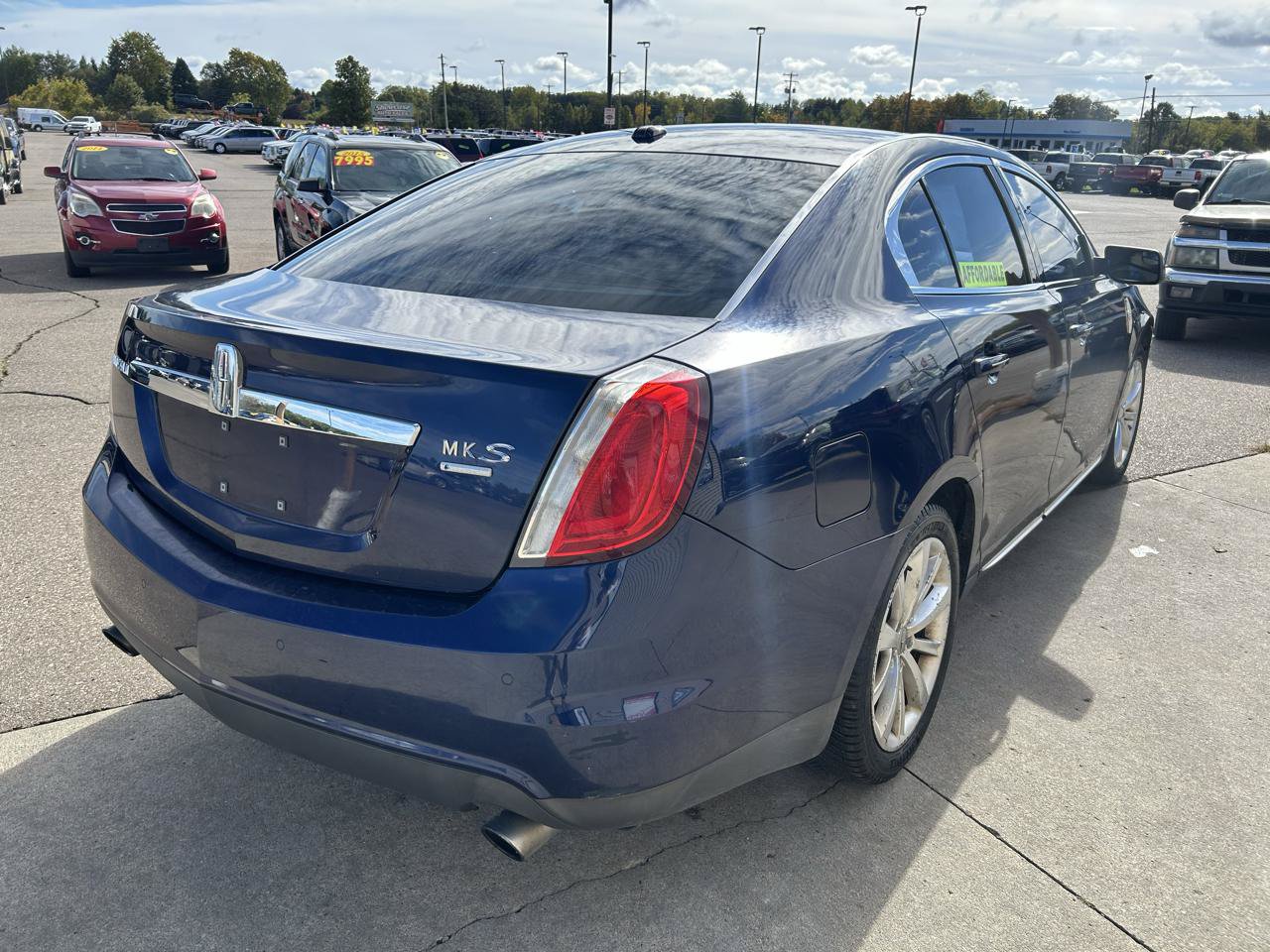 Used 2011 Lincoln MKS AWD image 5