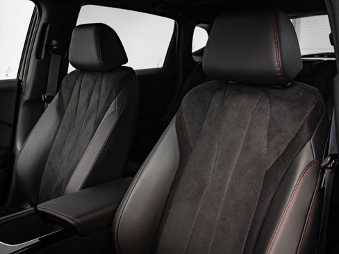 Certified 2025 Acura ADX A-Spec image 25