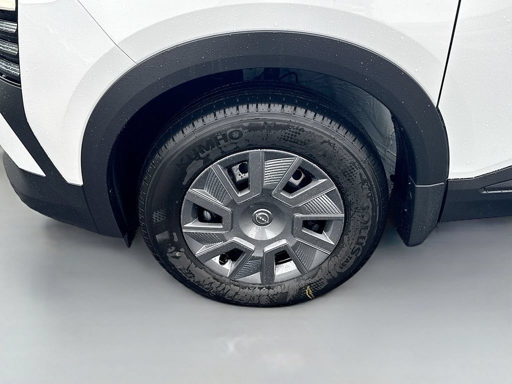 New 2026 Nissan Kicks S FWD image 31